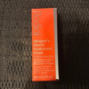 Rodial Dragon's Blood Mask in Bold Red